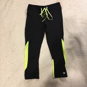 green and black workout capri leggings
